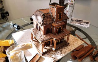 rpm_020 New England Innkeeper’s Phantom Manor Gingerbread House
