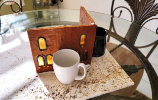 rpm_039 New England Innkeeper’s Phantom Manor Gingerbread House
