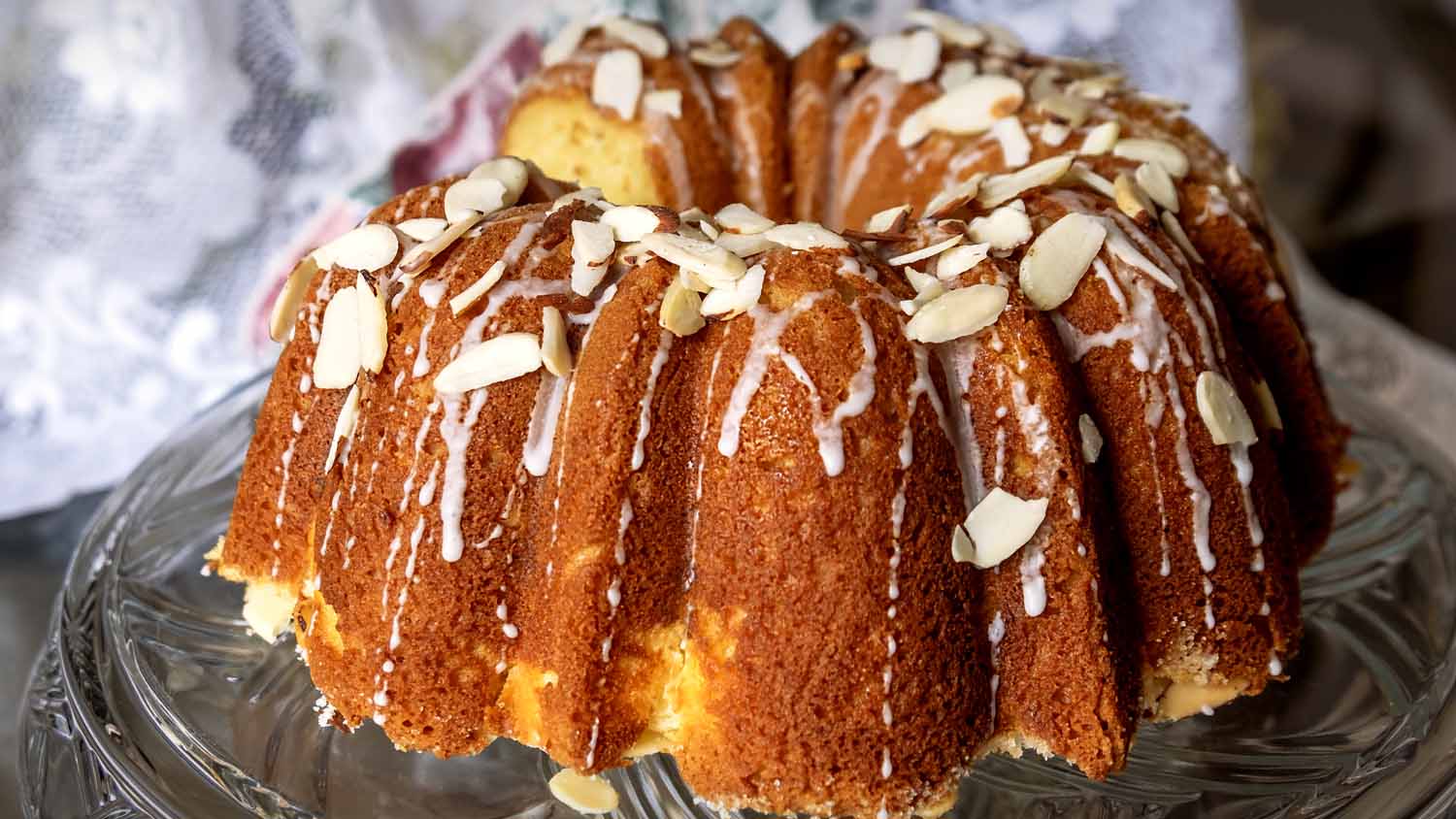 Step by Step - Cream Cheese Lemon Bundt Cake