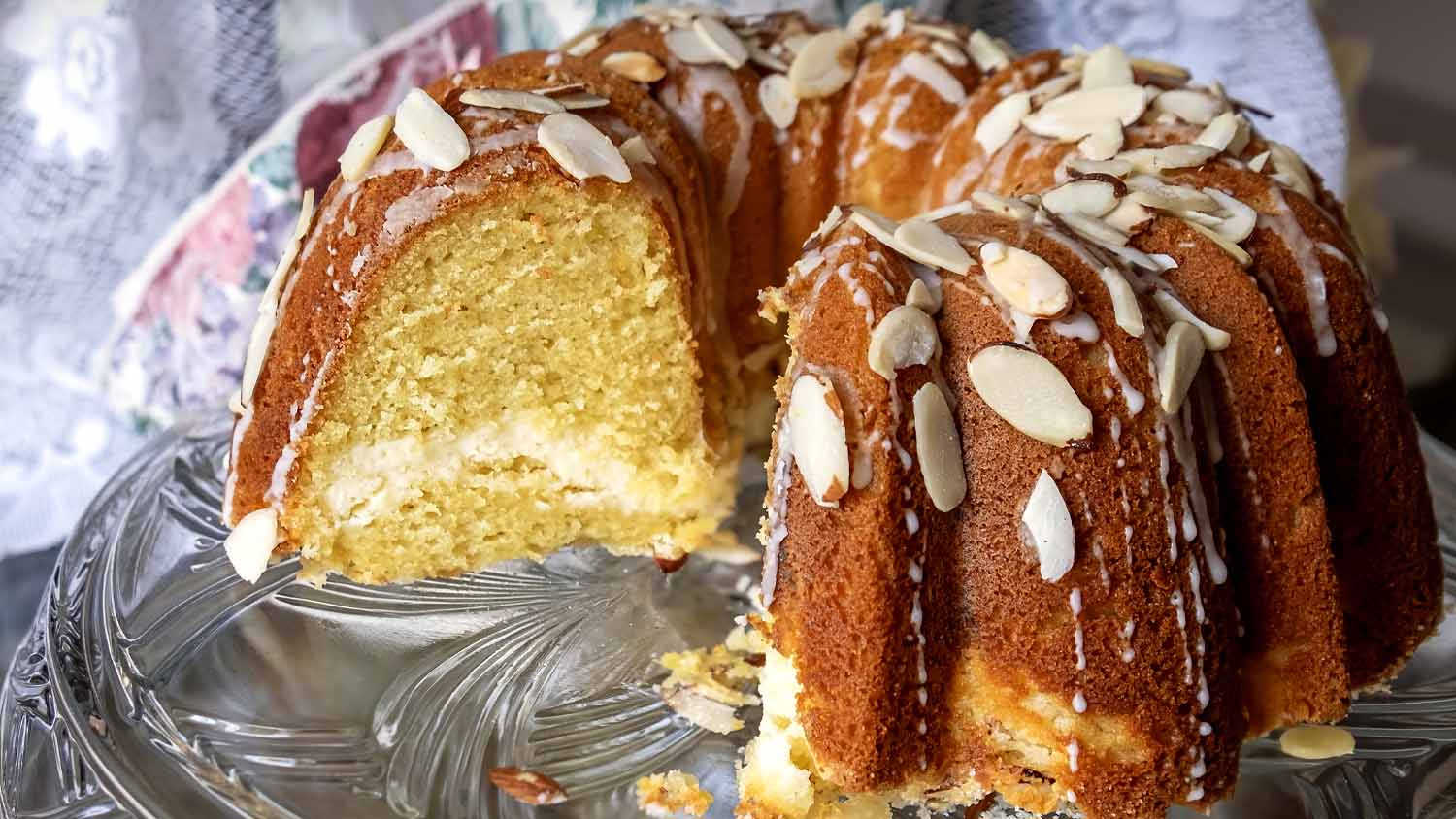 Step by Step - Cream Cheese Lemon Bundt Cake