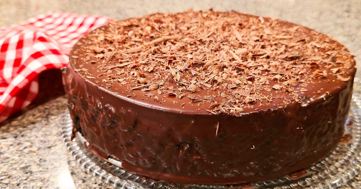 Tips for making Chocolate Mousse Cheesecake Cake Recipe