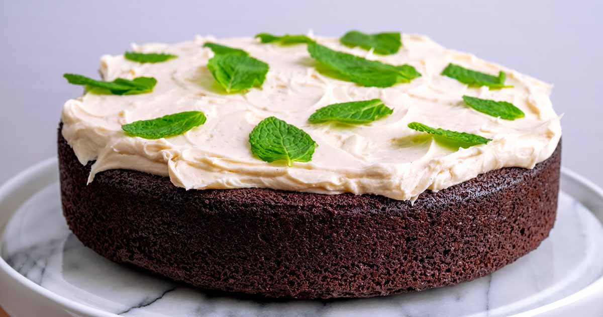 St. Patrick's Day Cake: Guinness Chocolate Cake with Baileys Irish Cream Buttercream